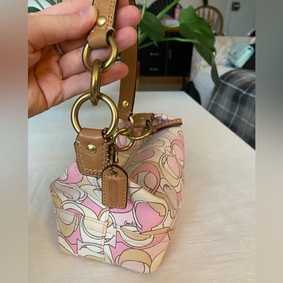 Pink Coach Canvas Print Bag - Picture 2 of 6